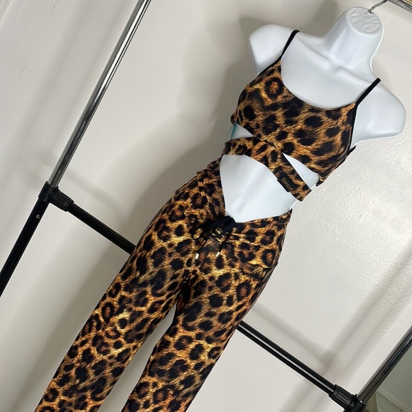 Workouts set. - Picture 4 of 5